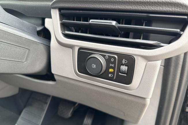 VOLKSWAGEN Transporter Photo 38
