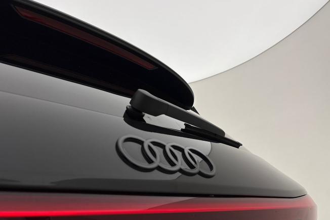 AUDI Q6 E-Tron Photo 25