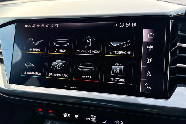 AUDI Q4 e-tron Photo 56