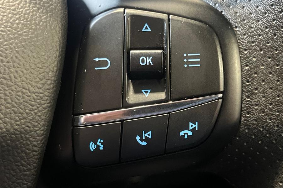 Ford KUGA Photo autoimg-aa4bb028c49684a5c0dde736e4c19dfac818d728.jpg