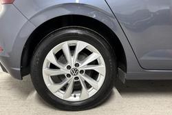 VOLKSWAGEN Polo Photo 5