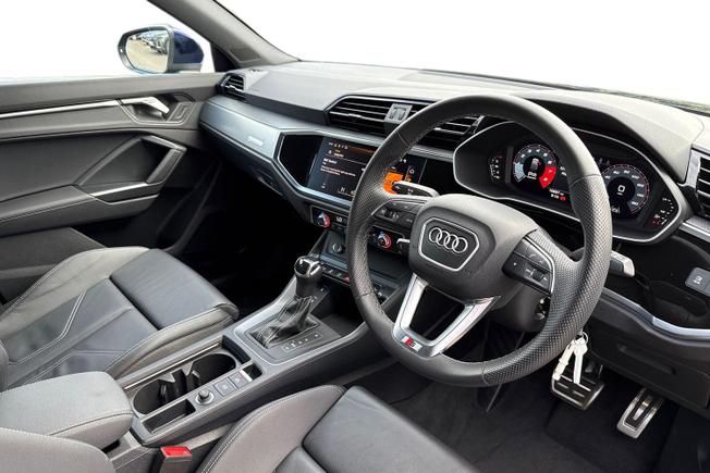 Audi Q3 Photo 6