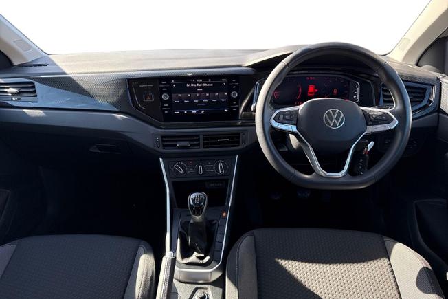 VOLKSWAGEN Polo Photo 10