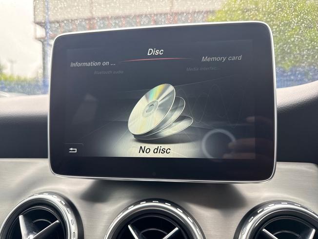 MERCEDES-BENZ Gla Photo 37