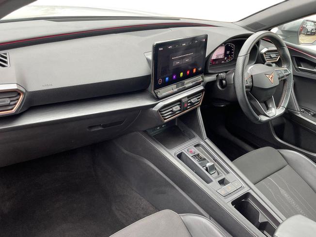 CUPRA Leon Photo 2