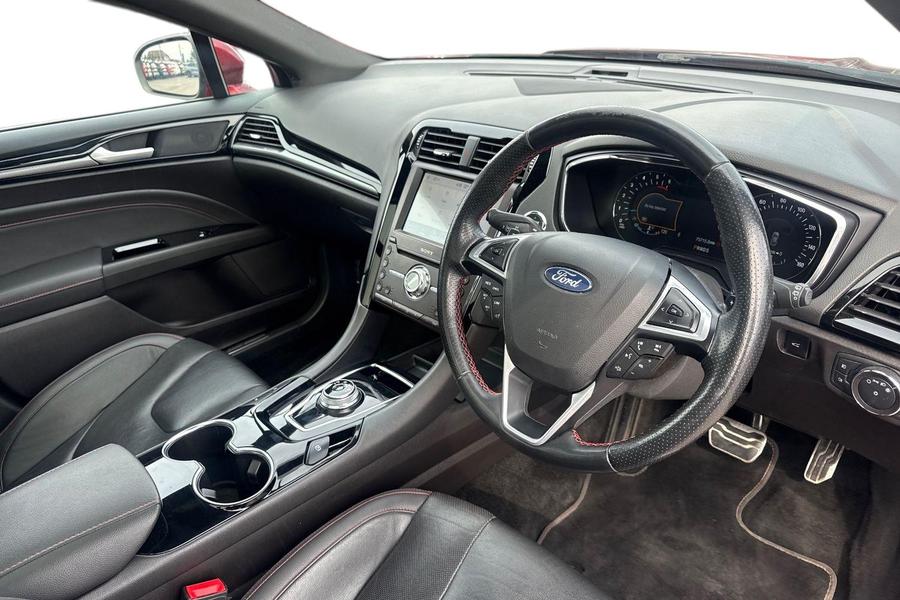 Ford MONDEO Photo autoimg-aa54be48d9ee1f64c1a85a842bcbe3991a7b8f2c.jpg