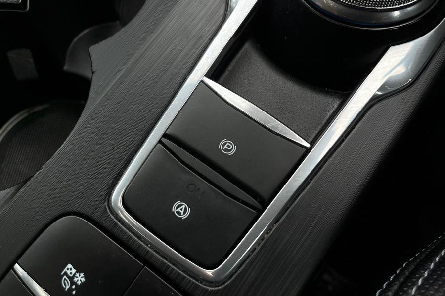 Ford Focus Photo autoimg-aa55d5f5b7ee08dc5f657c2710d5b417c94e5b4c.jpg