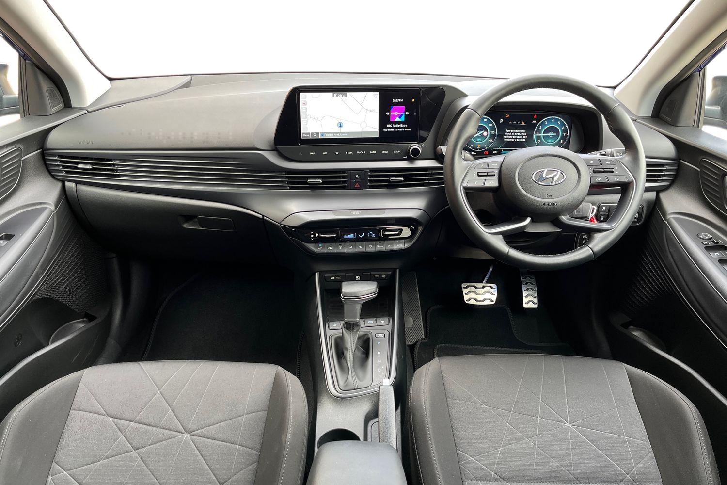 Hyundai BAYON Photo 9