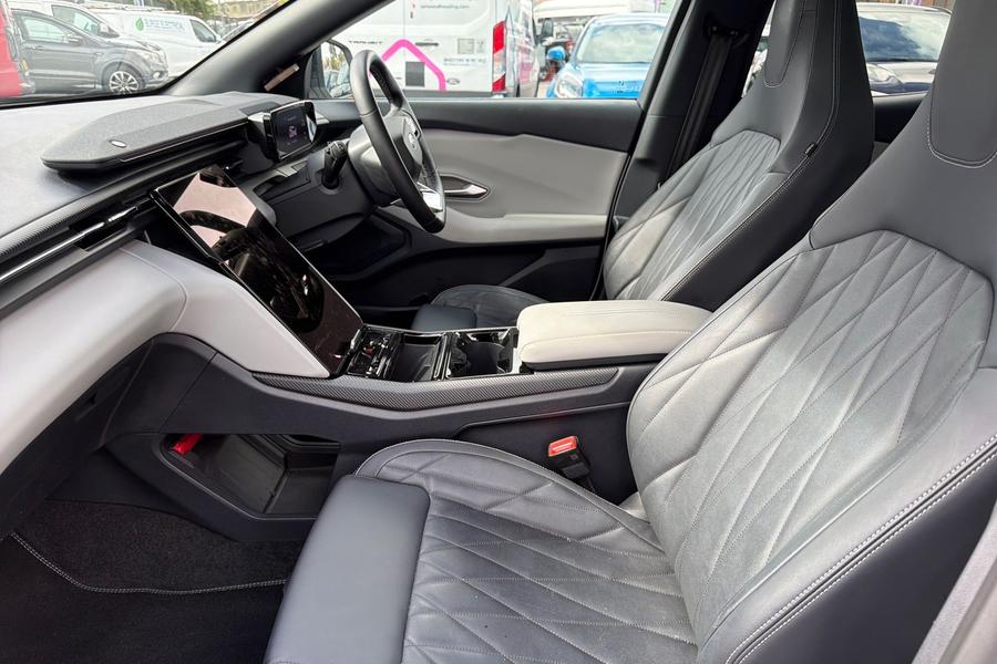 Ford Explorer Photo autoimg-aa57b368333b87b2da1620940cdae7631c570249.jpg