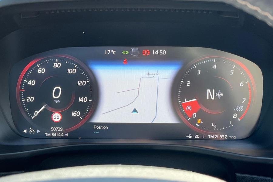 Volvo XC40 Photo autoimg-aa5ab5273856b14043e9fb3d4965e2f9c074d20c.jpg