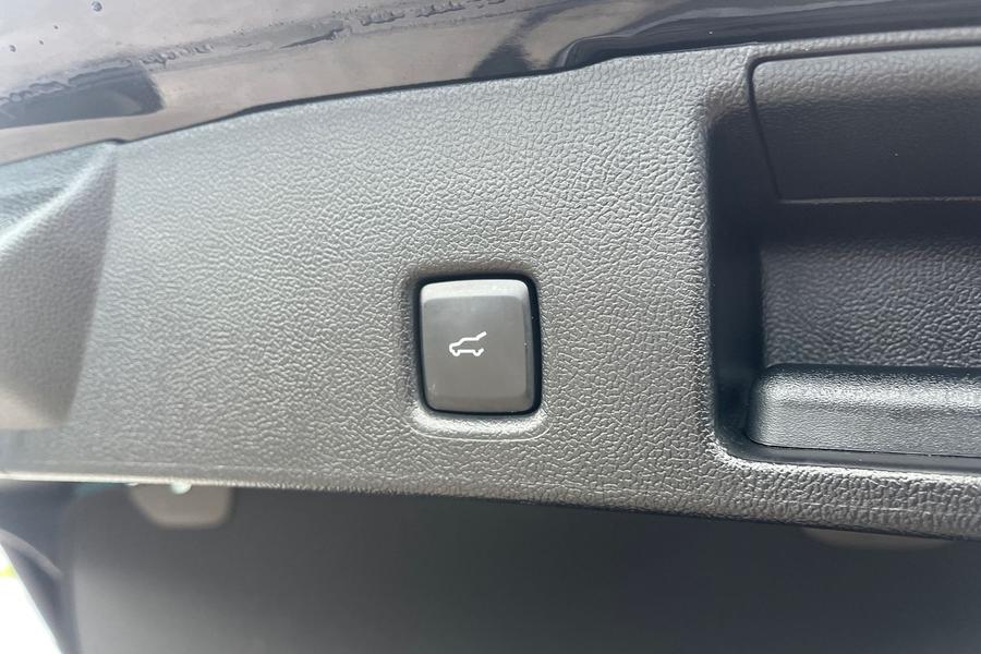 Ford KUGA Photo autoimg-aa5b72ddb93831d686bdb8021da80b4c45aeb9b7.jpg