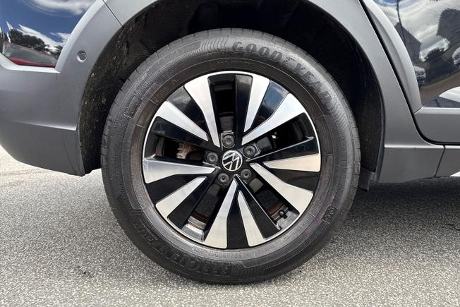 VOLKSWAGEN Taigo Photo 5