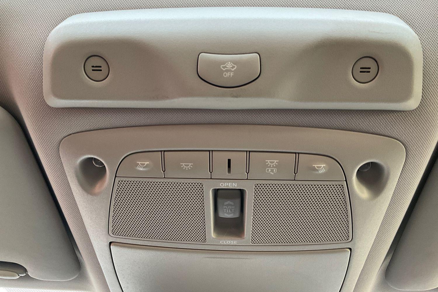 Nissan X-TRAIL Photo 32