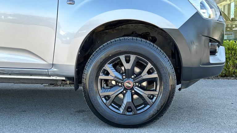 Used Isuzu D-Max WL73ADO 8