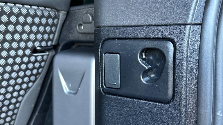 Used Land Rover Defender WJ74ACO 27