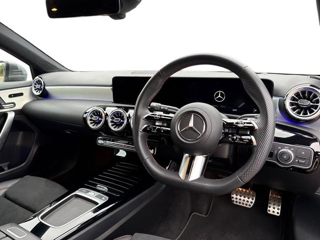 MERCEDES-BENZ A Class Photo 6
