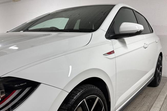 VOLKSWAGEN Polo Photo 40