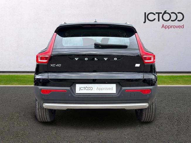 VOLVO Xc40 Photo 7
