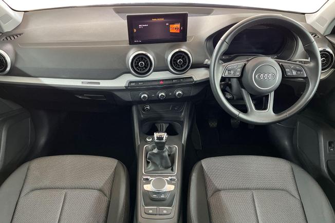 AUDI Q2 Photo 10