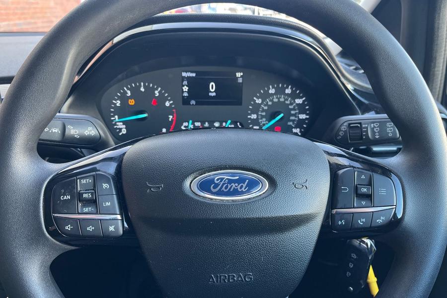 Ford Fiesta Photo autoimg-aa73e21c30696d3d98d42c0ee671de047c59072a.jpg
