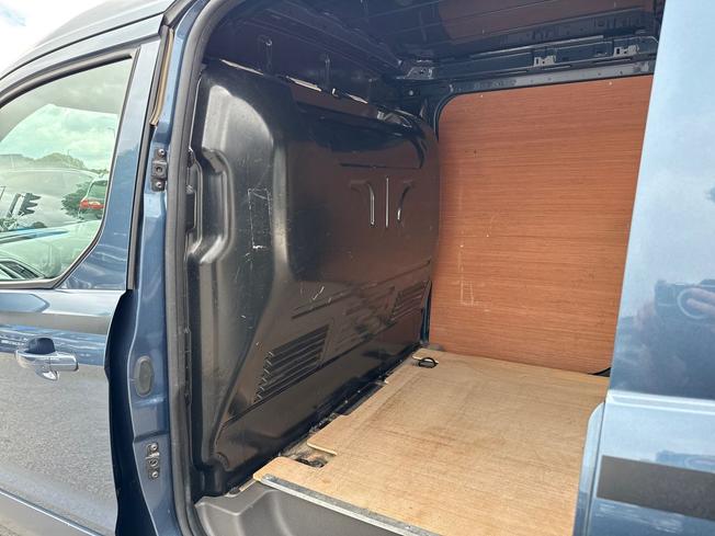 FORD Transit Connect Photo 43