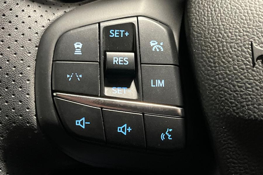 Ford Kuga Photo autoimg-aa78486ee00dd25c1642916d58b9404649ecd067.jpg