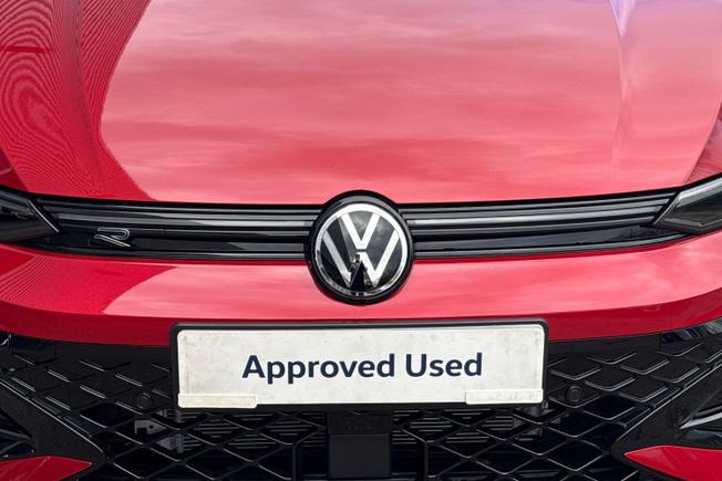 VOLKSWAGEN Golf Photo 29