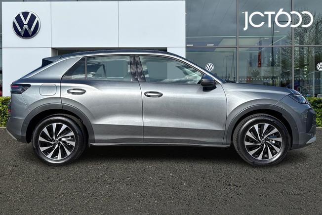 VOLKSWAGEN T-Roc Photo 4
