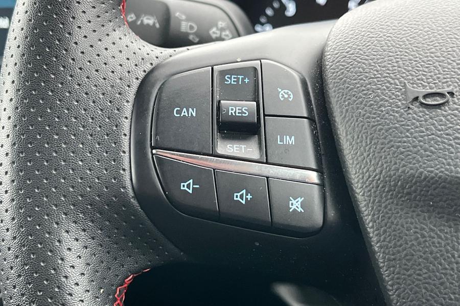 Ford FOCUS Photo autoimg-aa7cfcbc1cf2cc611e08171d91008d22d1138c4b.jpg