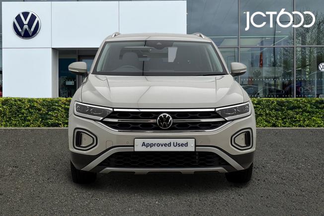 VOLKSWAGEN T-Roc Photo 8