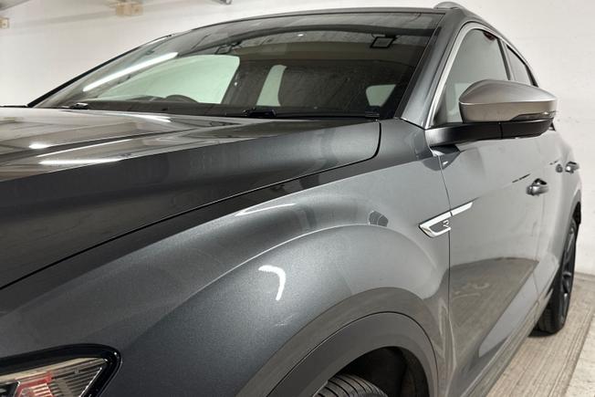 VOLKSWAGEN T-ROC Photo 40