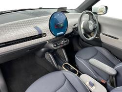 MINI Electric Cooper Photo 2