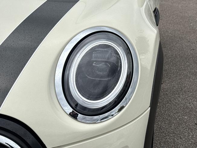 MINI Hatch Photo 21