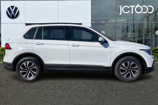 Volkswagen Tiguan Photo 4