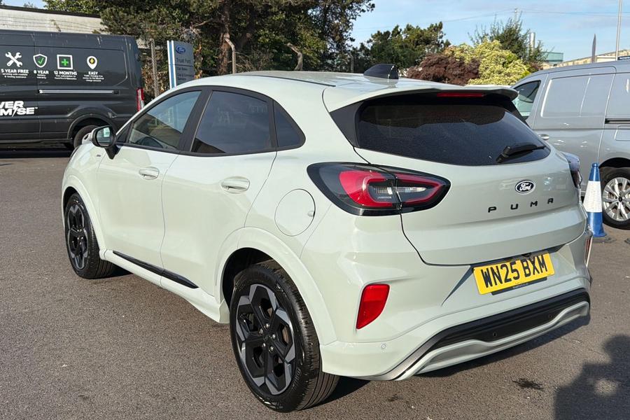 Ford PUMA Photo autoimg-aa8c0afc5ce135c6b485b691cb8e066df0c6aa13.jpg