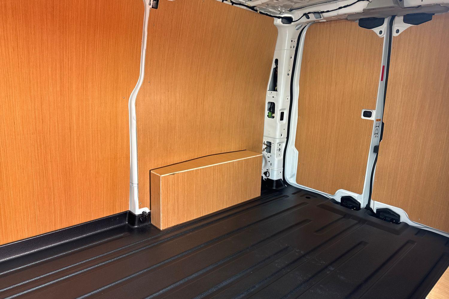 Ford E-TRANSIT CUSTOM Photo 3