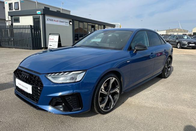AUDI A4 Photo 22