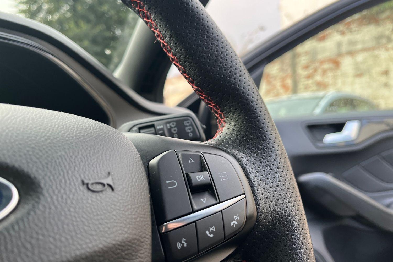 Ford FOCUS Photo 27