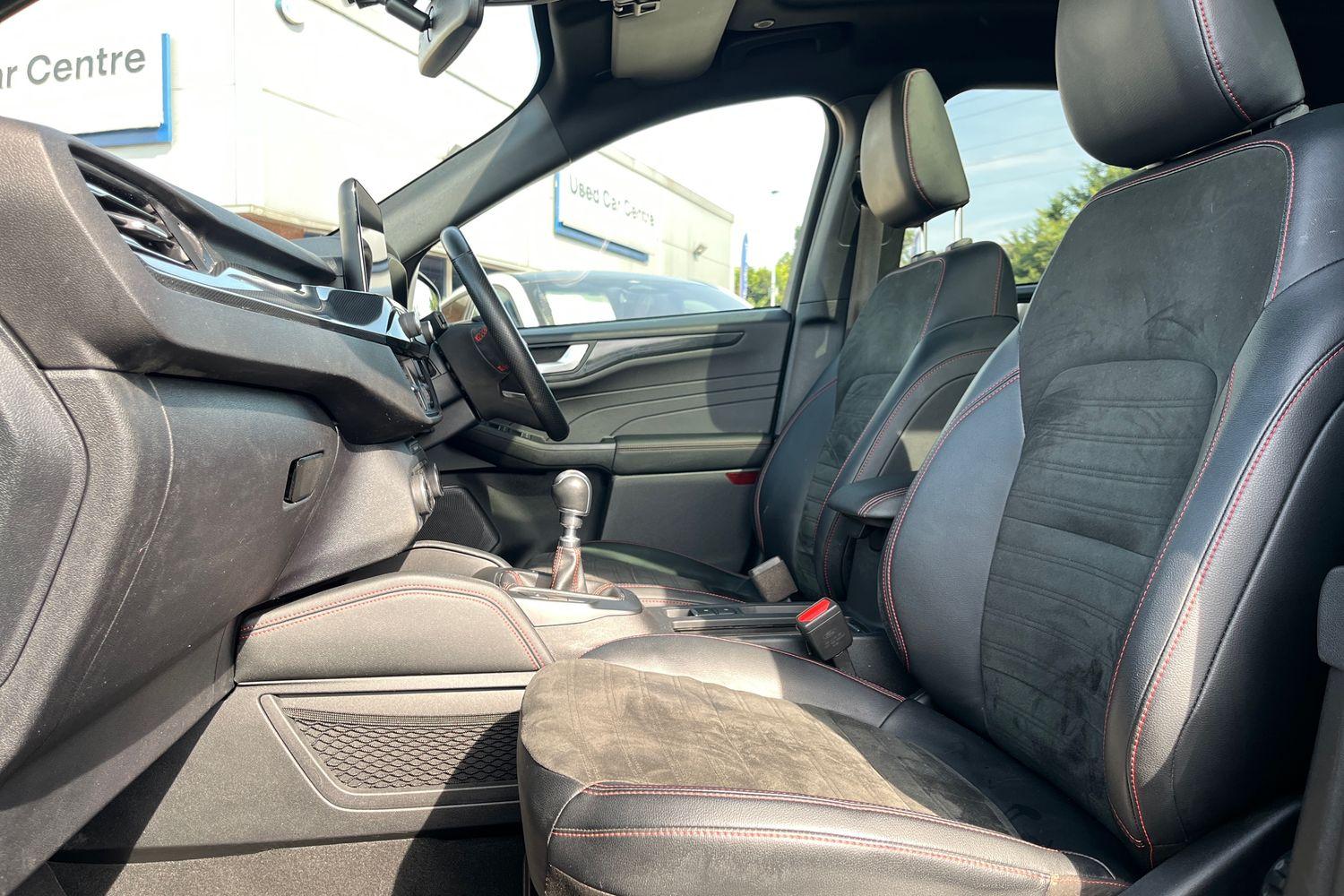 Ford KUGA Photo 18