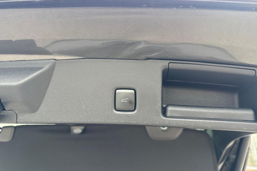 Ford KUGA Photo autoimg-aaa980c131d34f13c765b59e5b430f23b5399d46.jpg