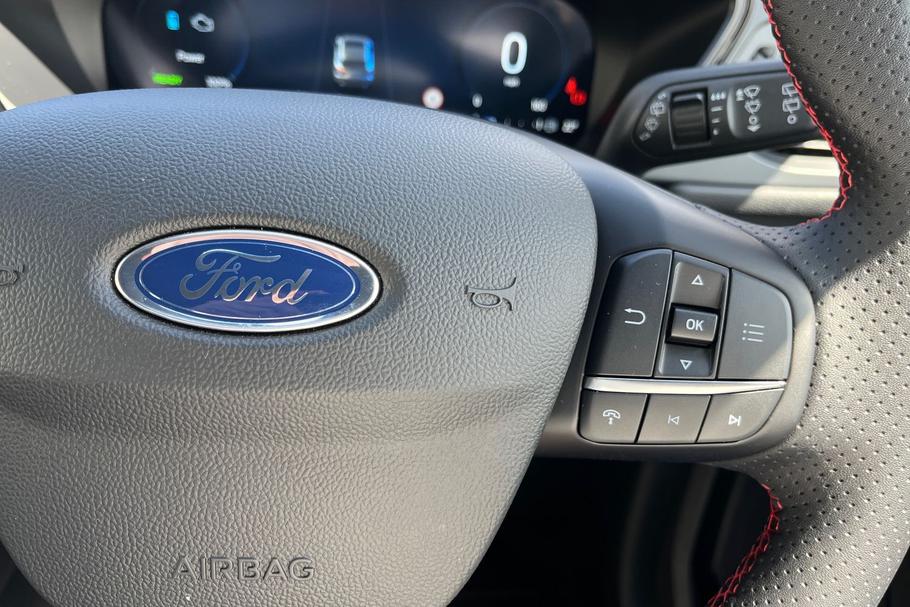 Used Ford KUGA 37