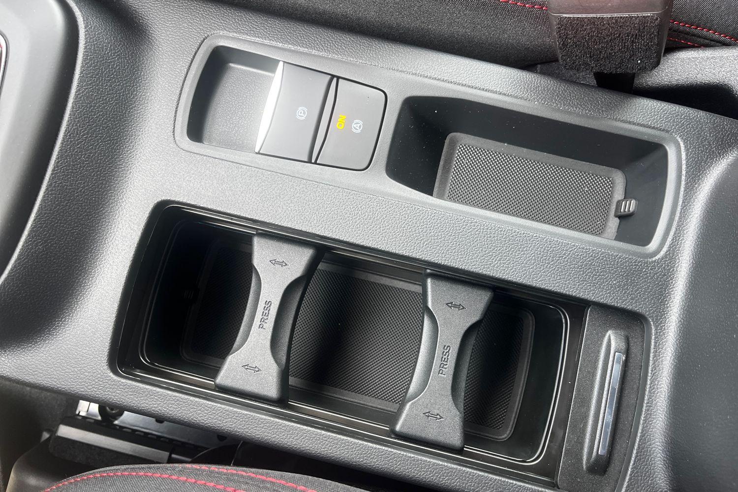 Ford FOCUS Photo 32