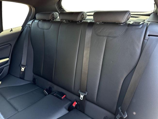 BMW 1 Series Photo 9