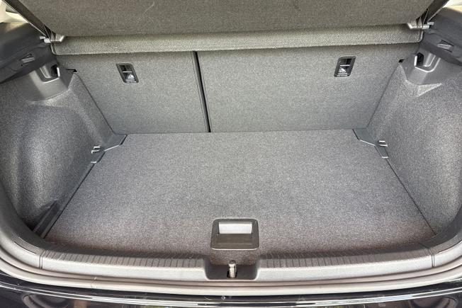 VOLKSWAGEN Polo Photo 12