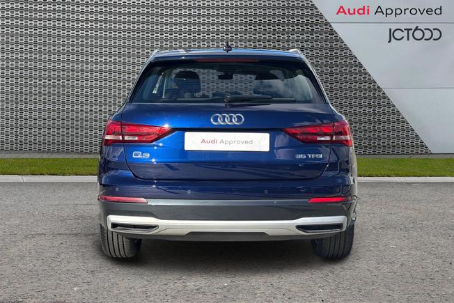 AUDI Q3 Photo 7