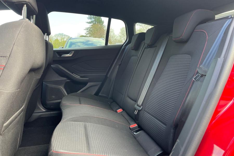 Ford Focus Photo autoimg-aab458b0b35b1f0ce338cd9acf81bef8caaa1e6d.jpg