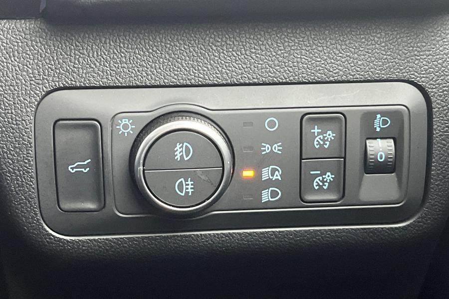 Ford KUGA Photo autoimg-aab6616ab07cfad0101da75df15b75f084db88ee.jpg