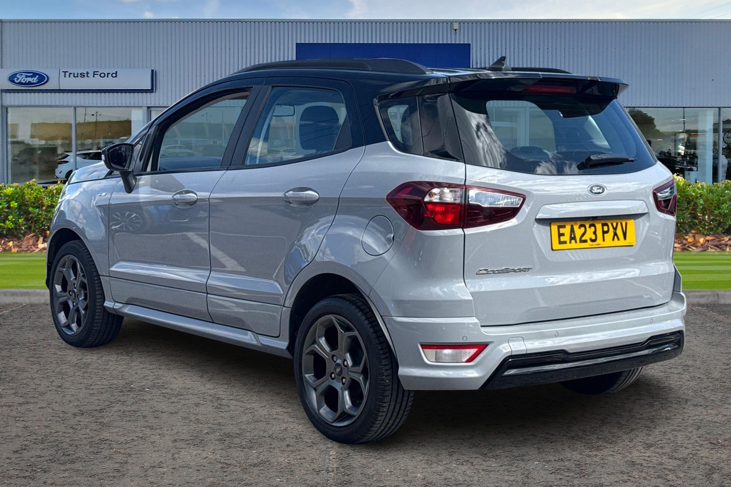 Ford EcoSport Photo 1