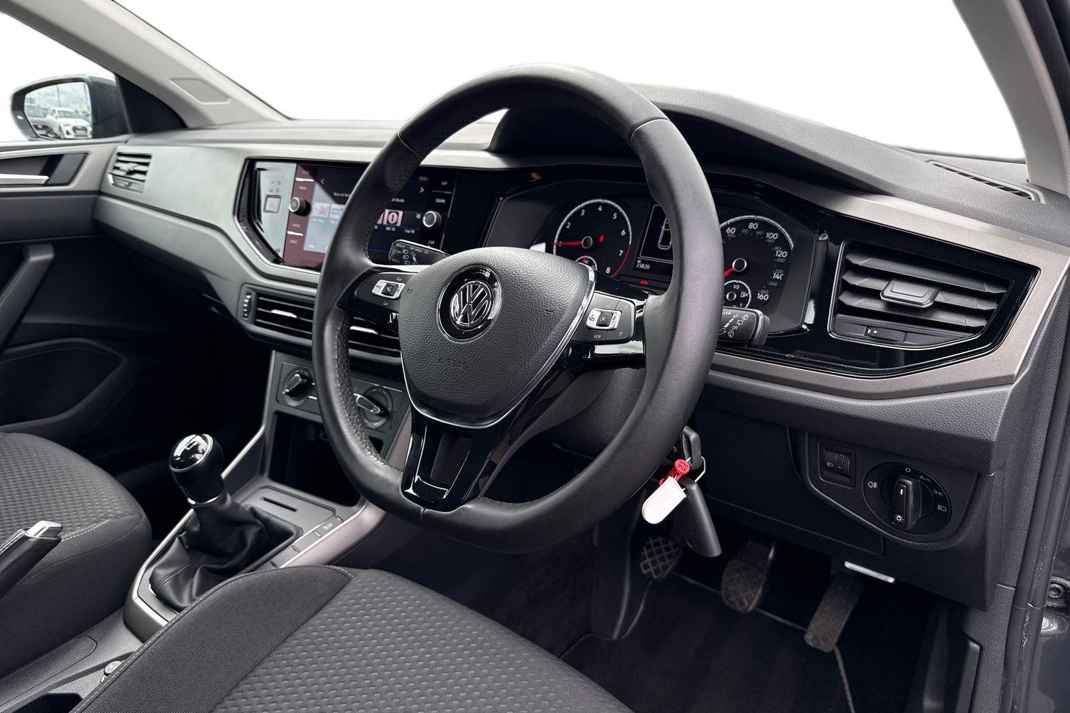 Volkswagen POLO Photo 8