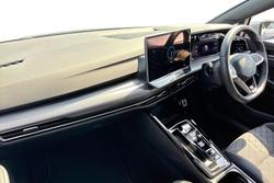 VOLKSWAGEN Golf Photo 2